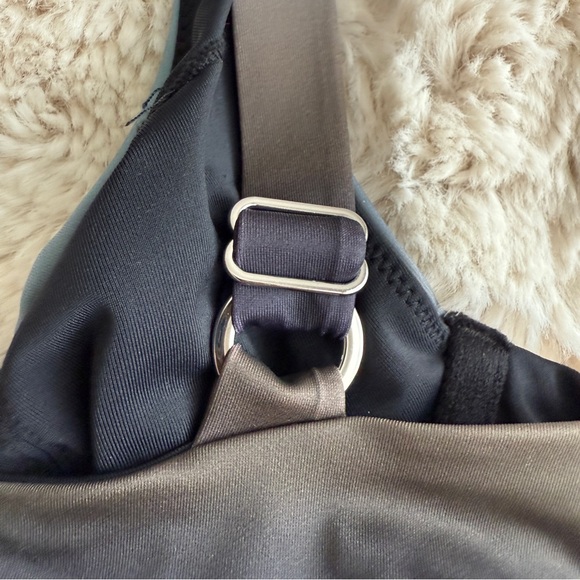 Form and Fold bikini in Oyster - Picture 5 of 12